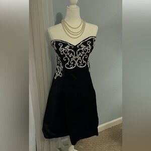 Black Market White House Cocktail Dress